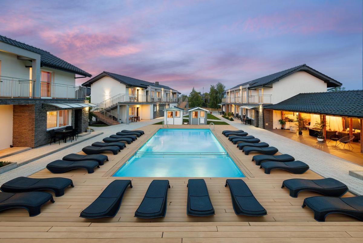 SEO2 Rewal - Apartamenty z osobnym wejściem, grzany basen, darmowe sauny, parking, grill, wifi - Housity