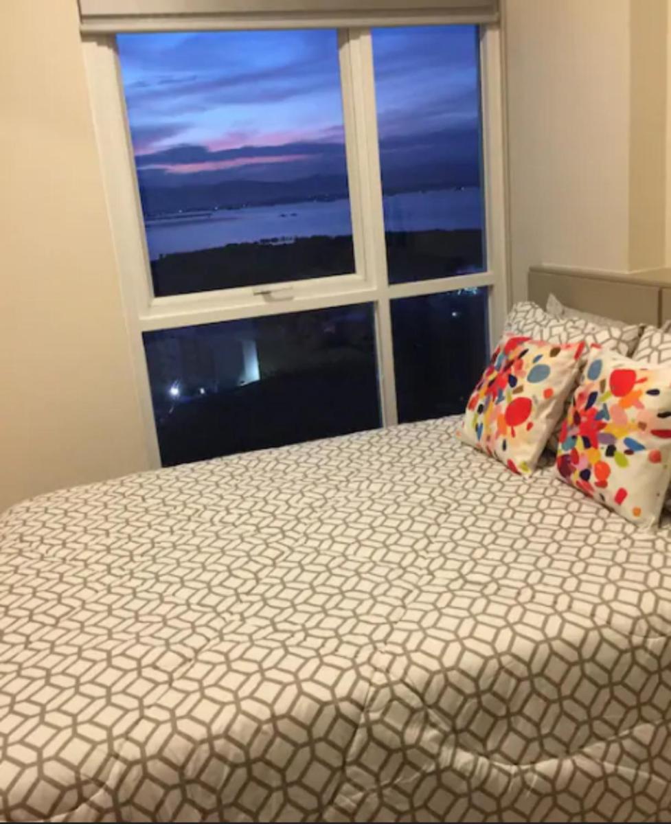 Mactan Newtown Cebu Affordable Suite! - Housity