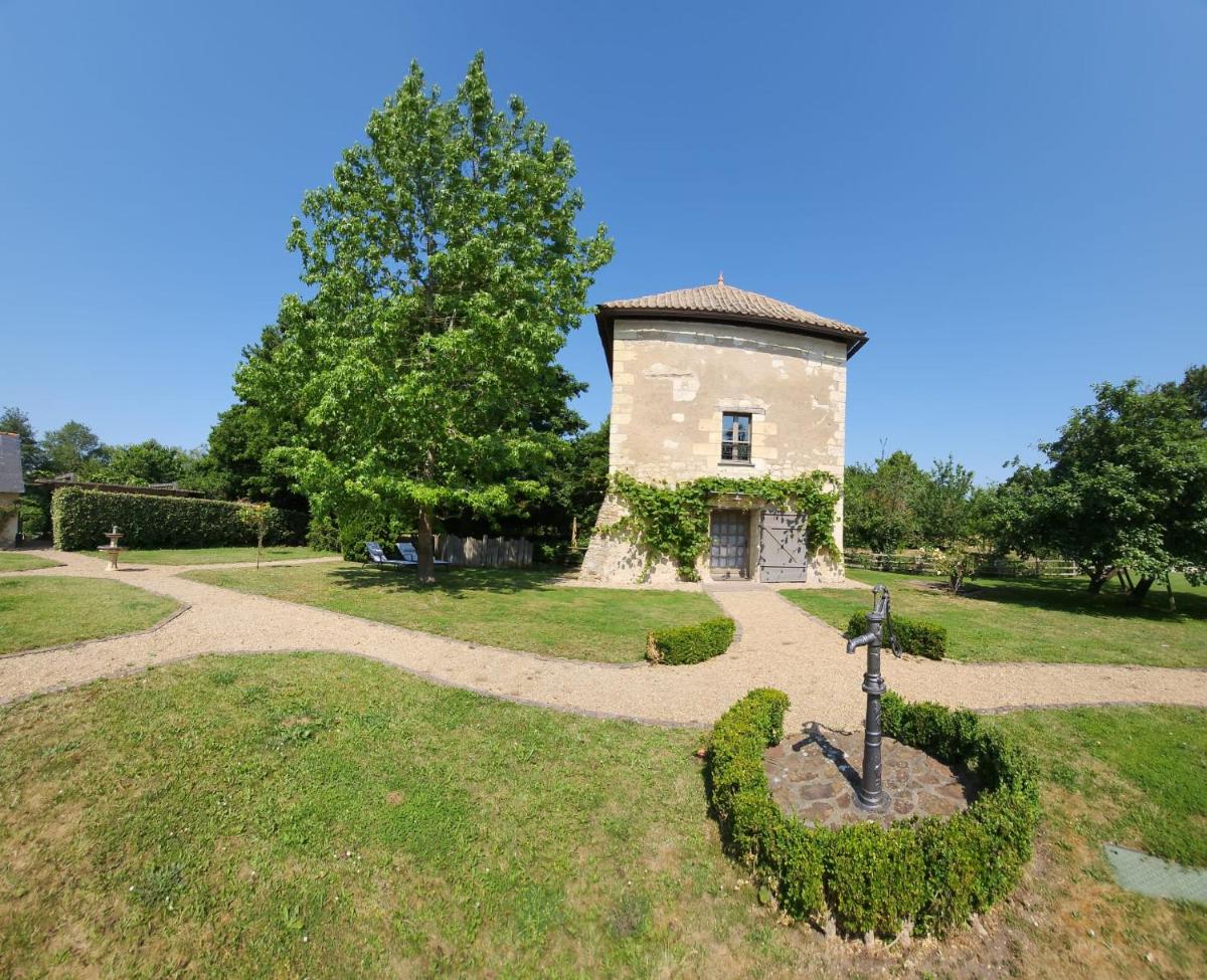 La tour du Grand Boust - Housity
