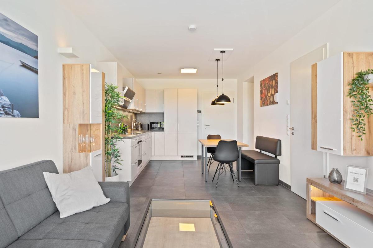 Cloche d'Or Proximity - Sleek Urban Space - Housity