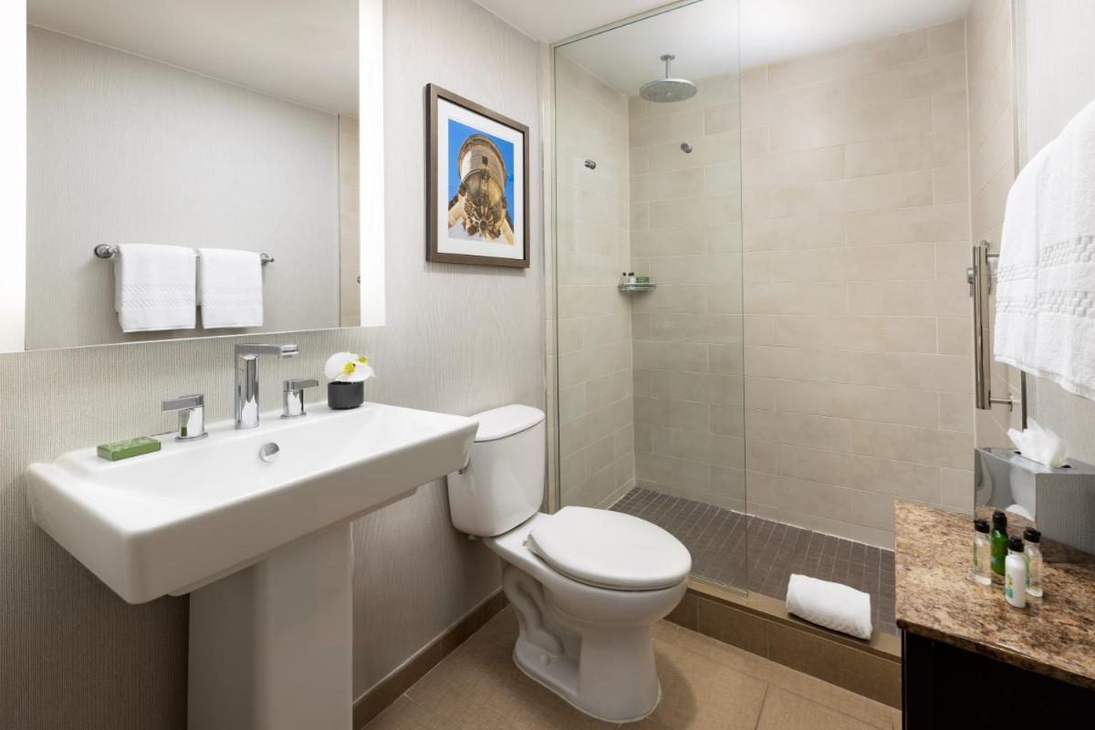 The Anza-a Calabasas Hotel - Housity