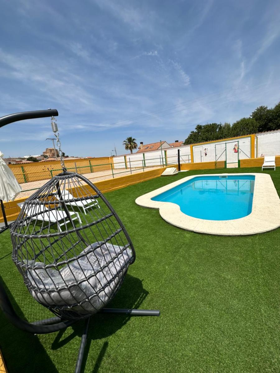 Casa Rural con Piscina, Celebración Eventos y Bodas Cerca de Madrid - Housity