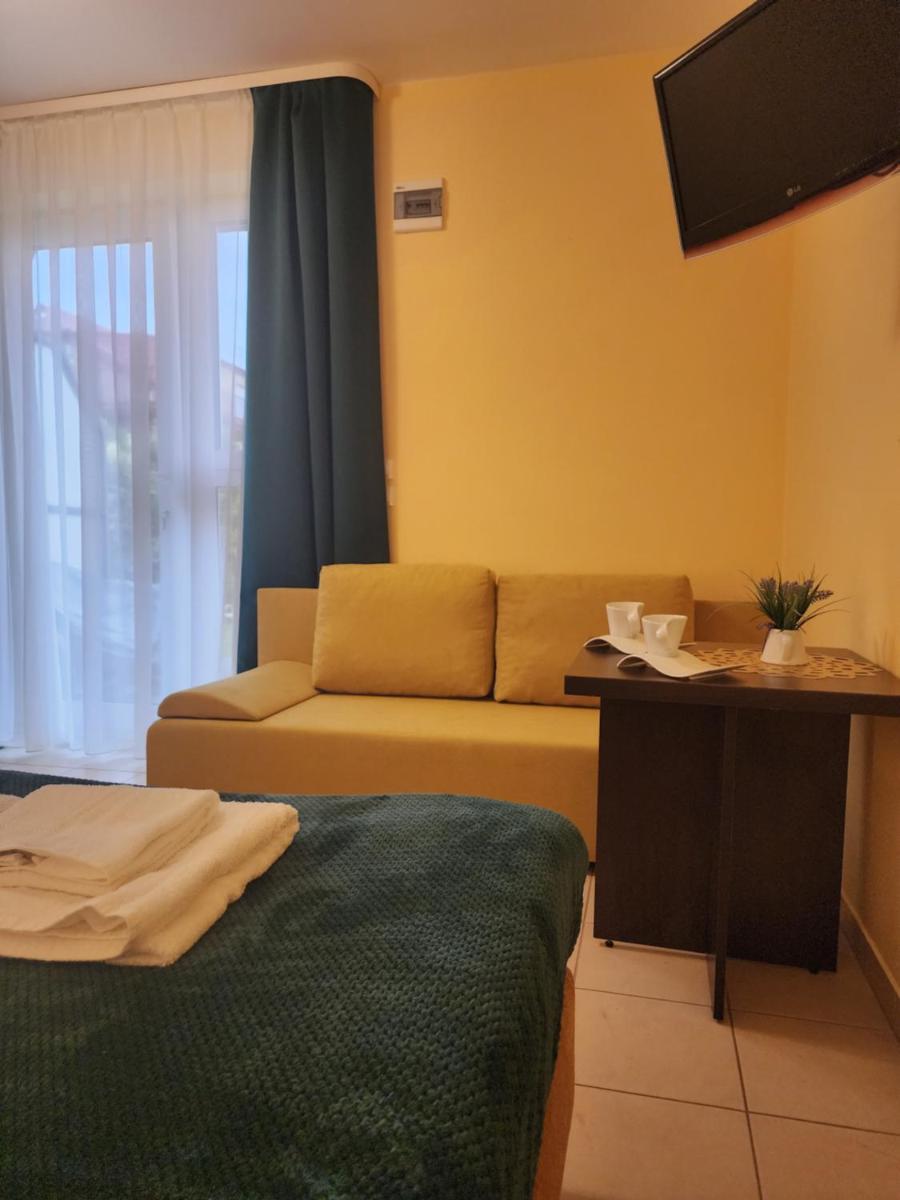 Gościnne Zacisze - Housity