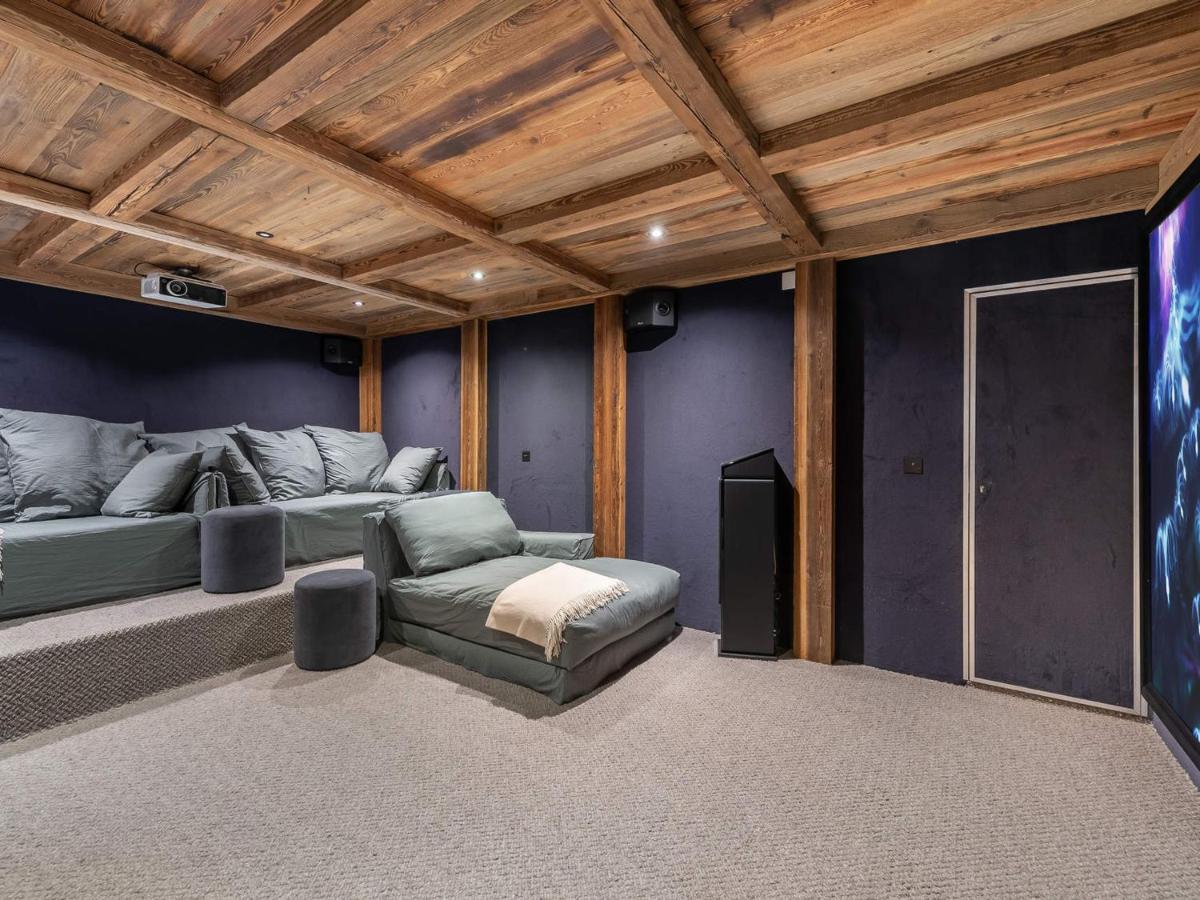 Chalet Neuf avec Piscine, Jacuzzi, Sauna, Hammam et Salle de Cinéma à Saint-Martin de Belleville - FR-1-570-25 - Housity