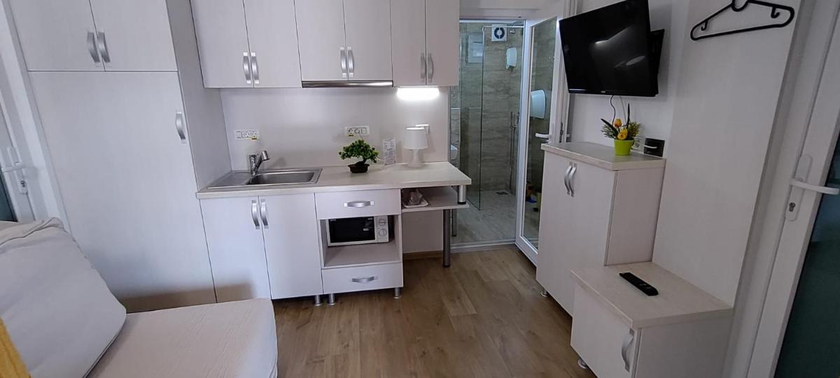 Apartament Sergiu Geanina - Housity