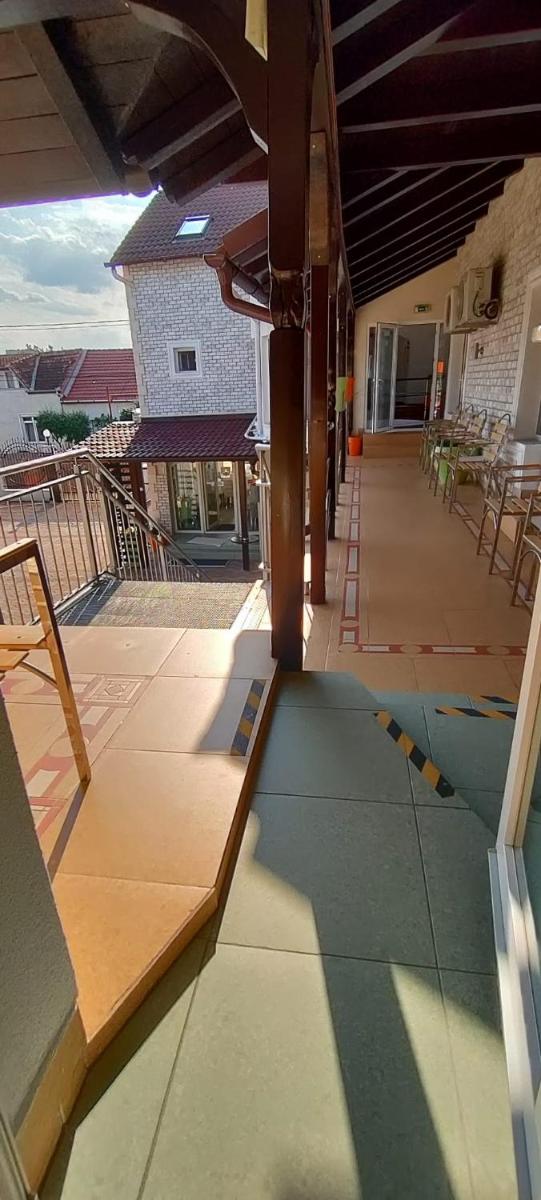 Apartament Sergiu Geanina - Housity