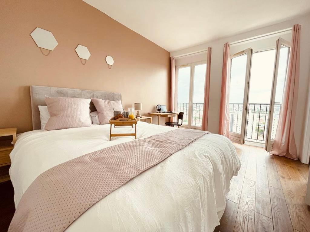 Ciel de Paris : Vue Tour Eiffel - Housity