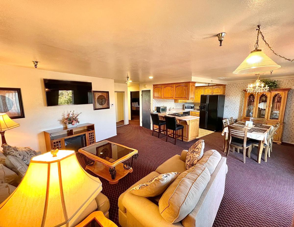 Oakridge Inn - Housity
