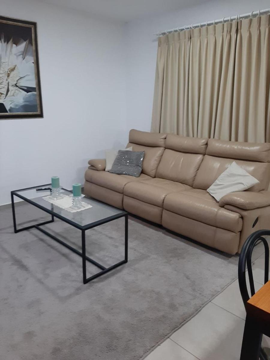 Tres Chihuahuas 3 - Housity