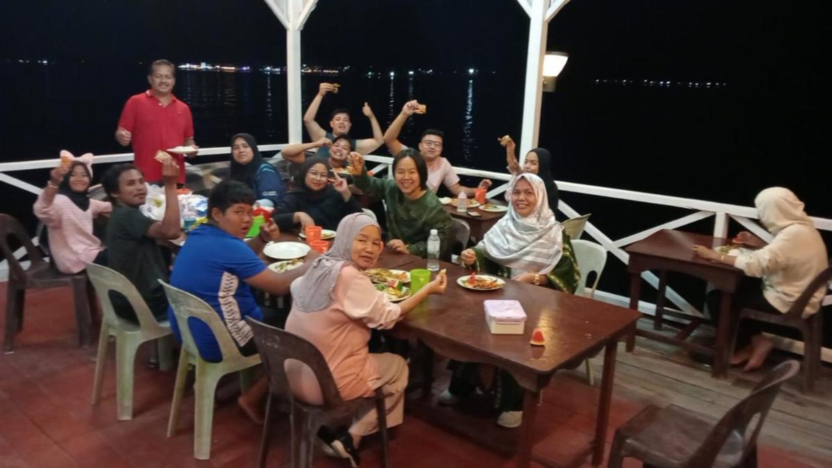 ADIL WATERHOUSE RESORT - Housity