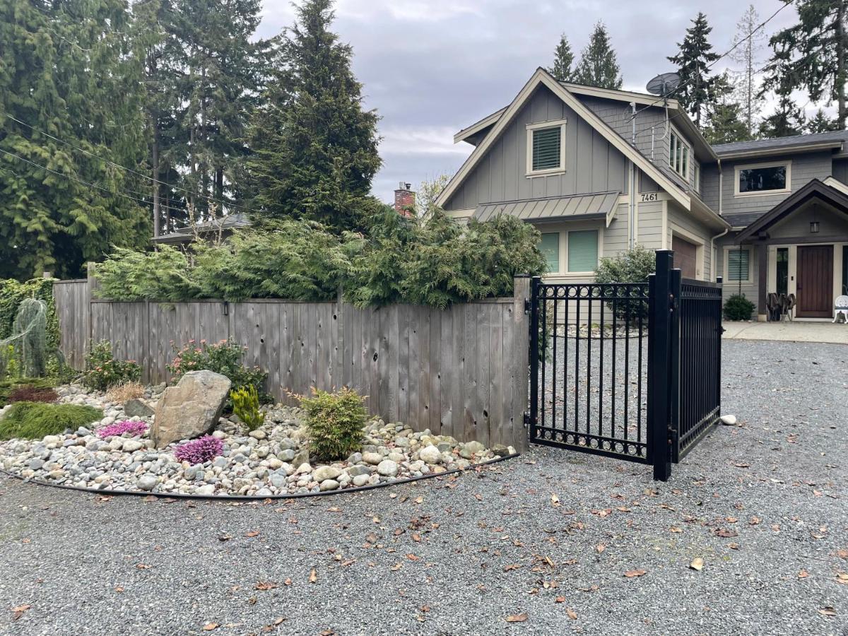 VANCOUVER ISLAND ELES ESCAPE B&B by the SEA - Housity