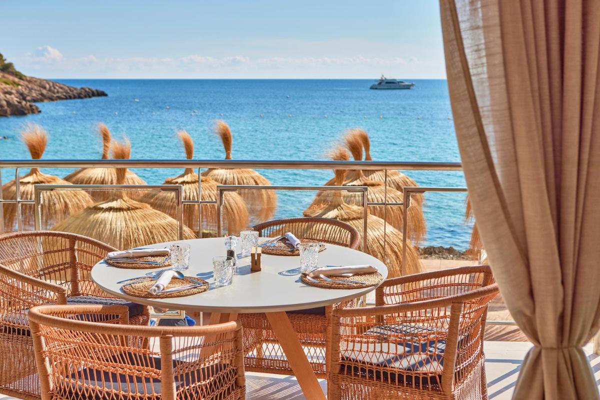 Universal Hotel Aquamarin - Housity