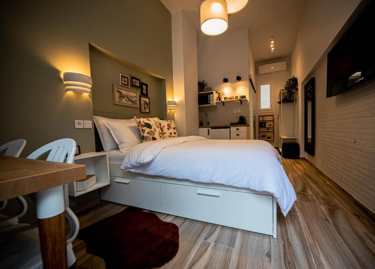 Lozia Studio-Chic DT Studio with Free parking - Housity