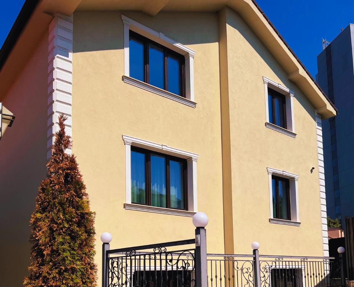 Boutique Central - Housity