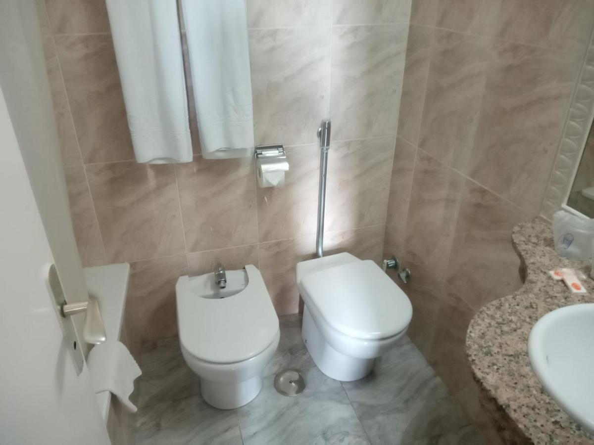 Hotel Tropical - Housity