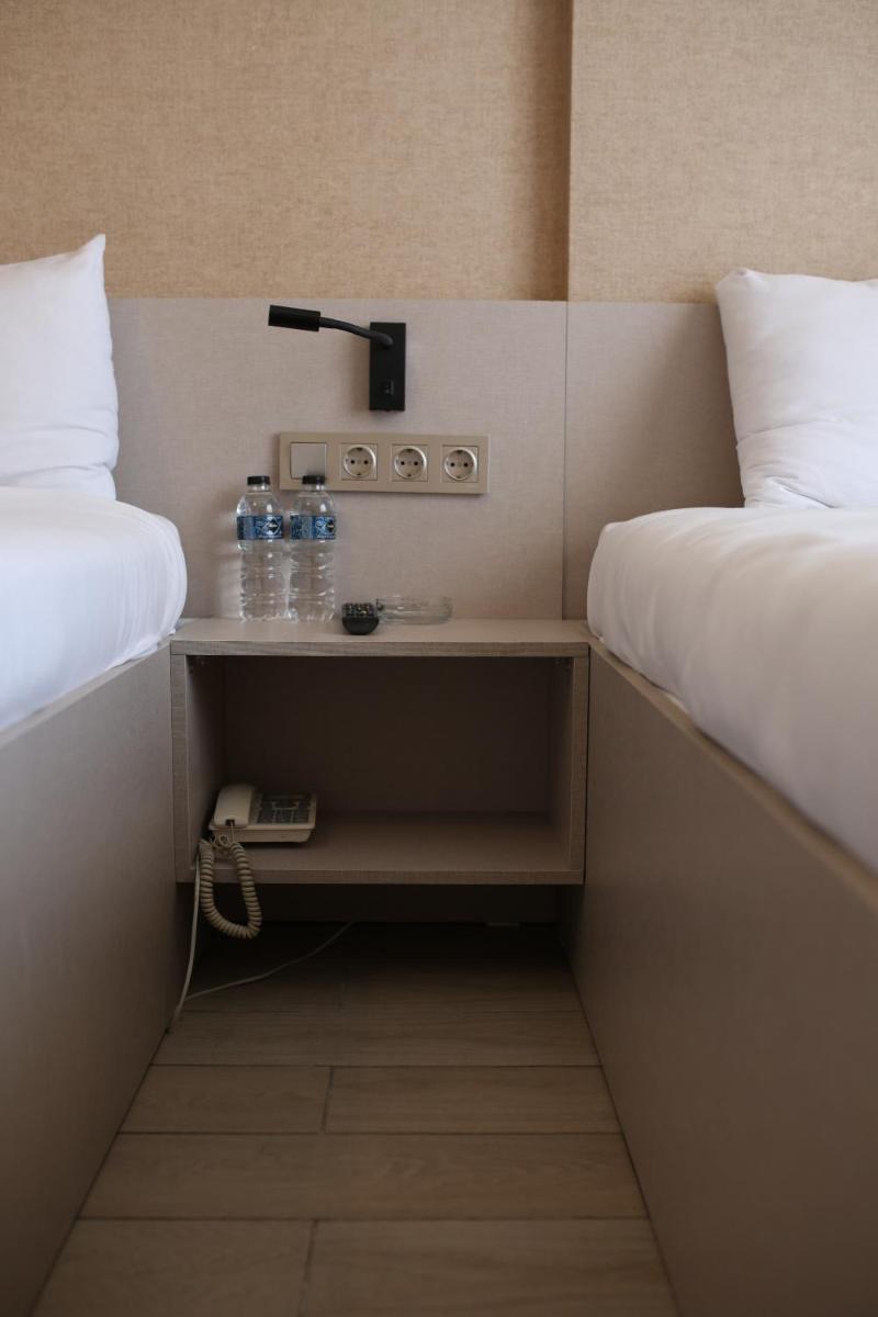 Cinas Hotel - Housity