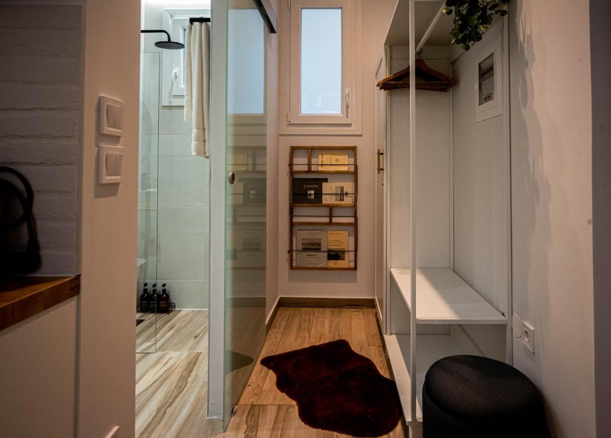 Lozia Studio-Chic DT Studio in Ioannina - Hizvo