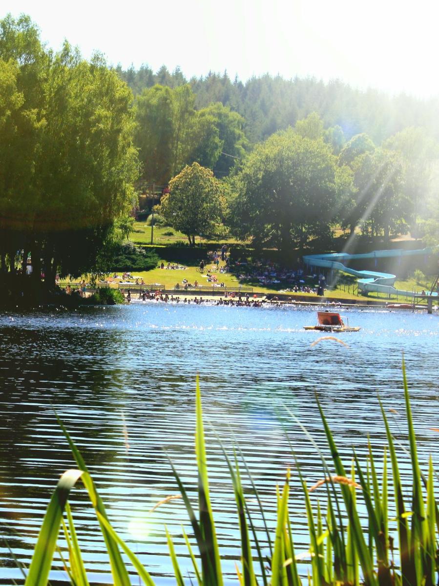 Camping l'Air du Lac*** - Housity