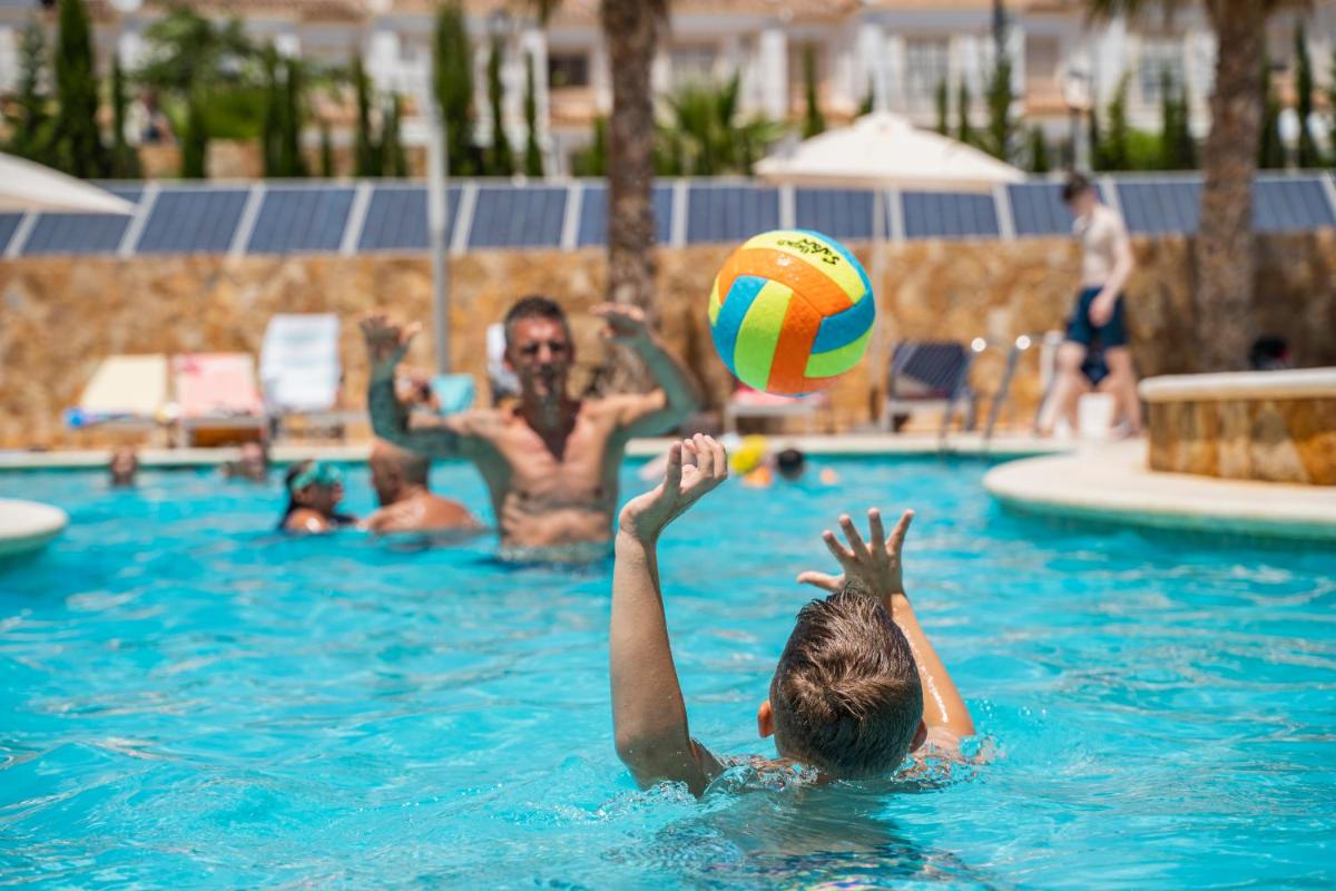 Clientes alojados en Dormio Resort Costa Blanca Beach & Spa
