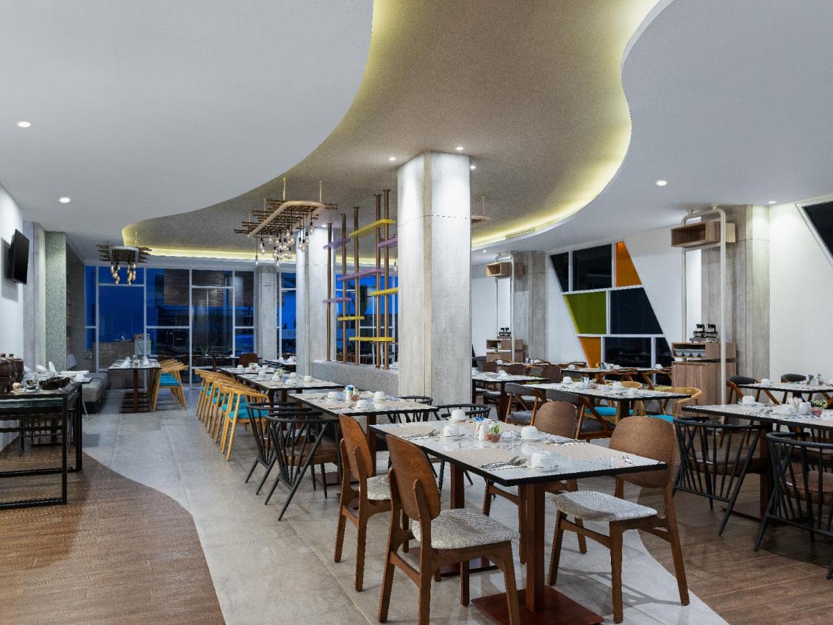 Harper Banjarmasin by ASTON - Housity