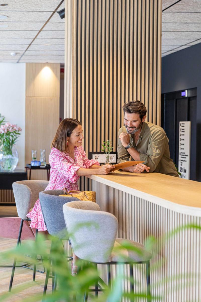 Clientes alojados en JS Palma Plaza
