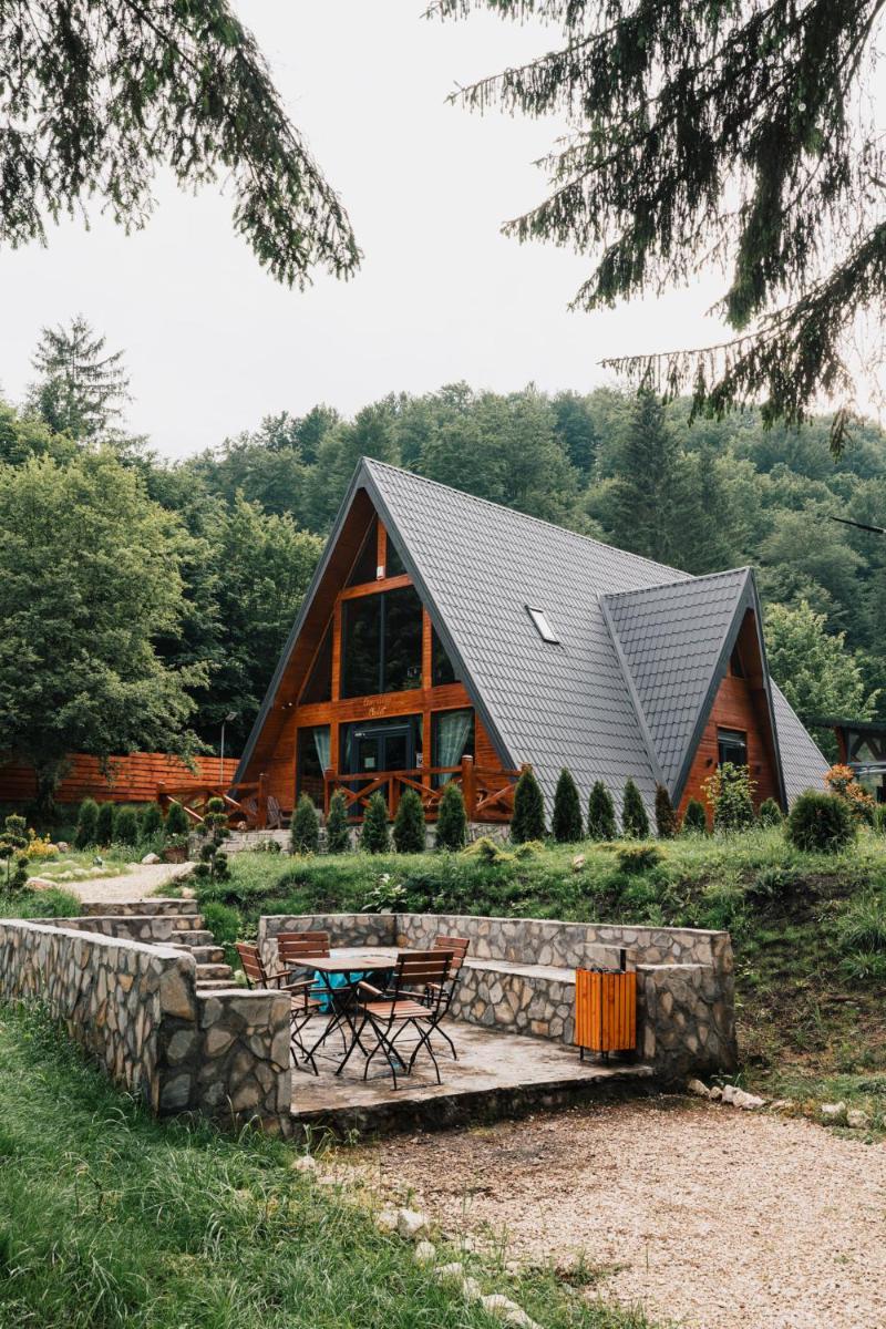 Campulung Chalet A Frame - Housity