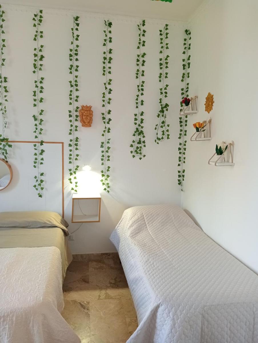 Casa Vacanze I Tre Girasoli \"Green House\" - Housity