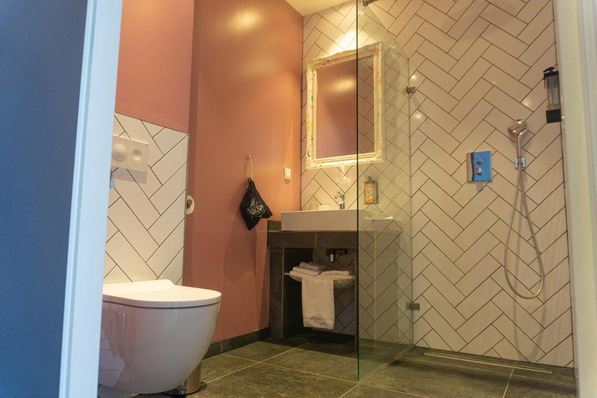 Hotel Rauw aan de Kade - Housity