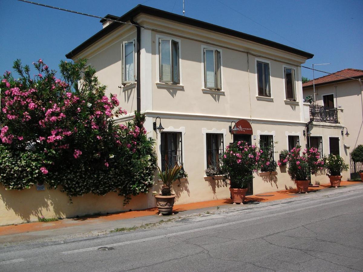 Bed And Breakfast Di Manu - Housity