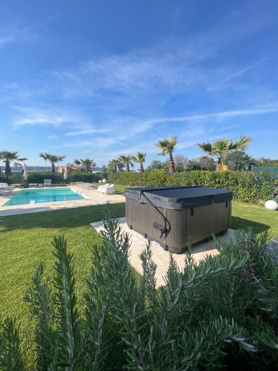 Suitetrails - Villa Torrione - Apartments & Pool