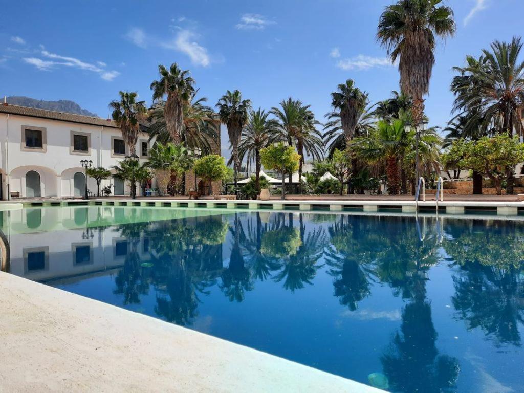 Al Balhara Resort & Spa - Housity