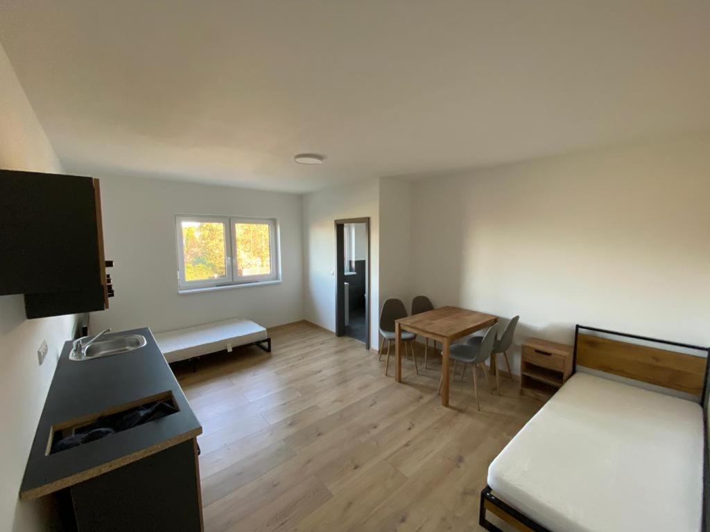 Zimmer Rötgesbüttel - Housity