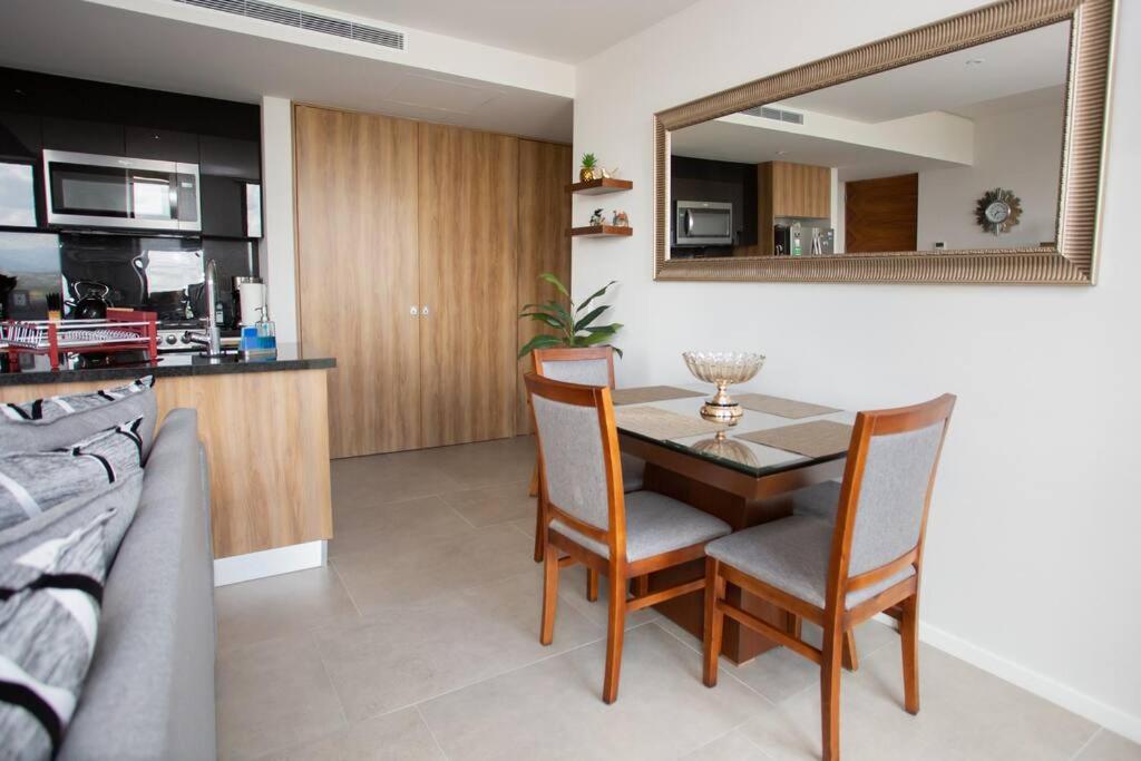 Suitetrails - Terrific 2-room apartment