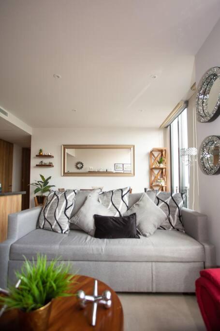 Suitetrails - Terrific 2-room apartment