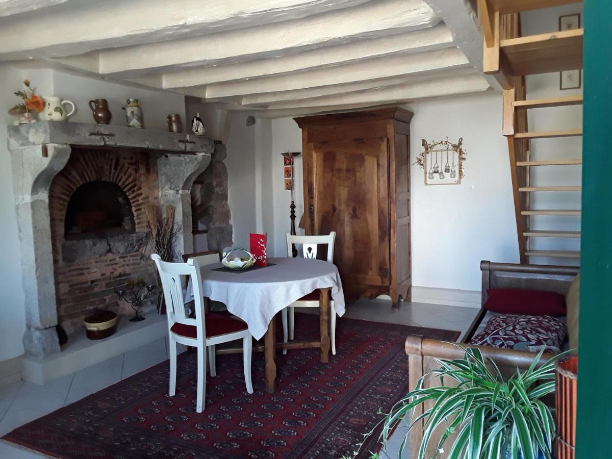 La Belvinière Chambres et table d'hôtes - Housity