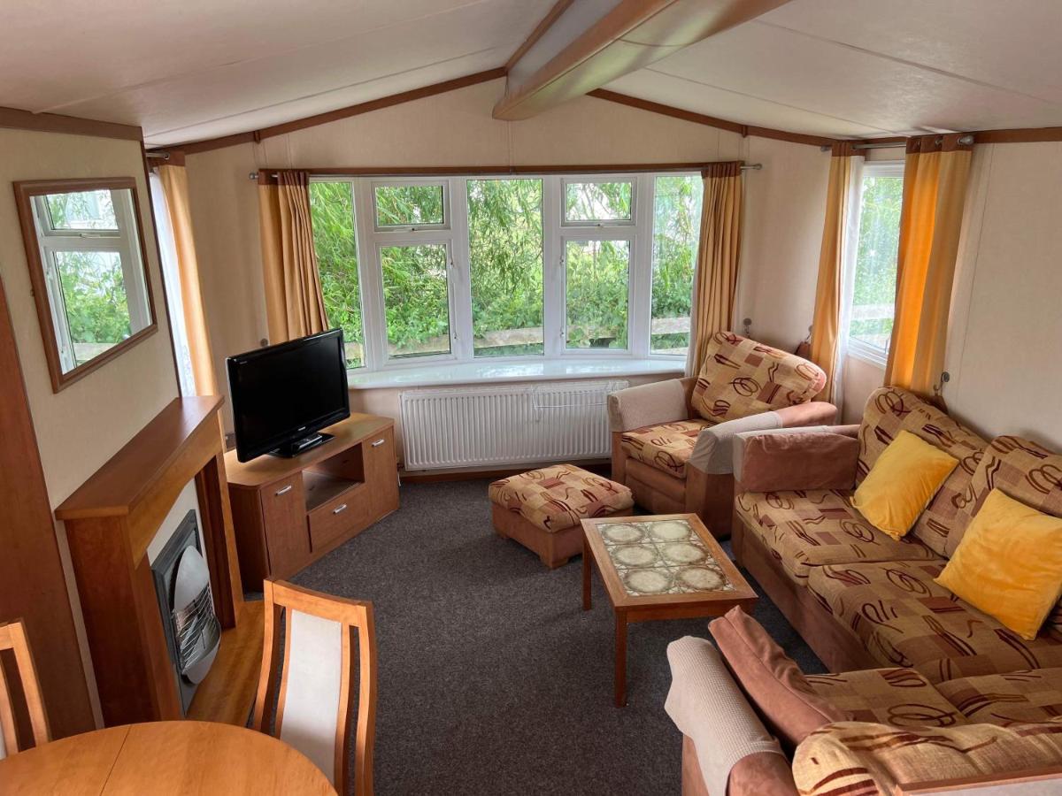 Heacham Golden Sunset Caravan Pets go Free - Housity