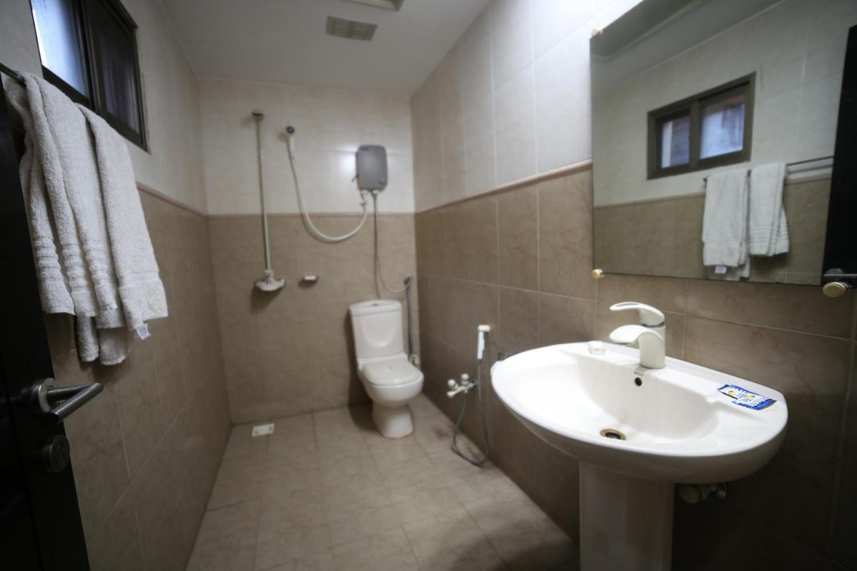 Suitetrails - Hotel Multan Continental