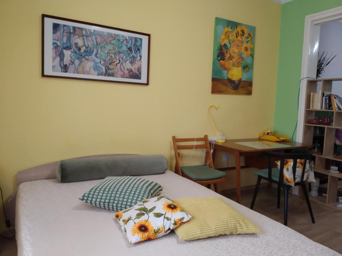 Maria Louisa Apartment - Hizvo