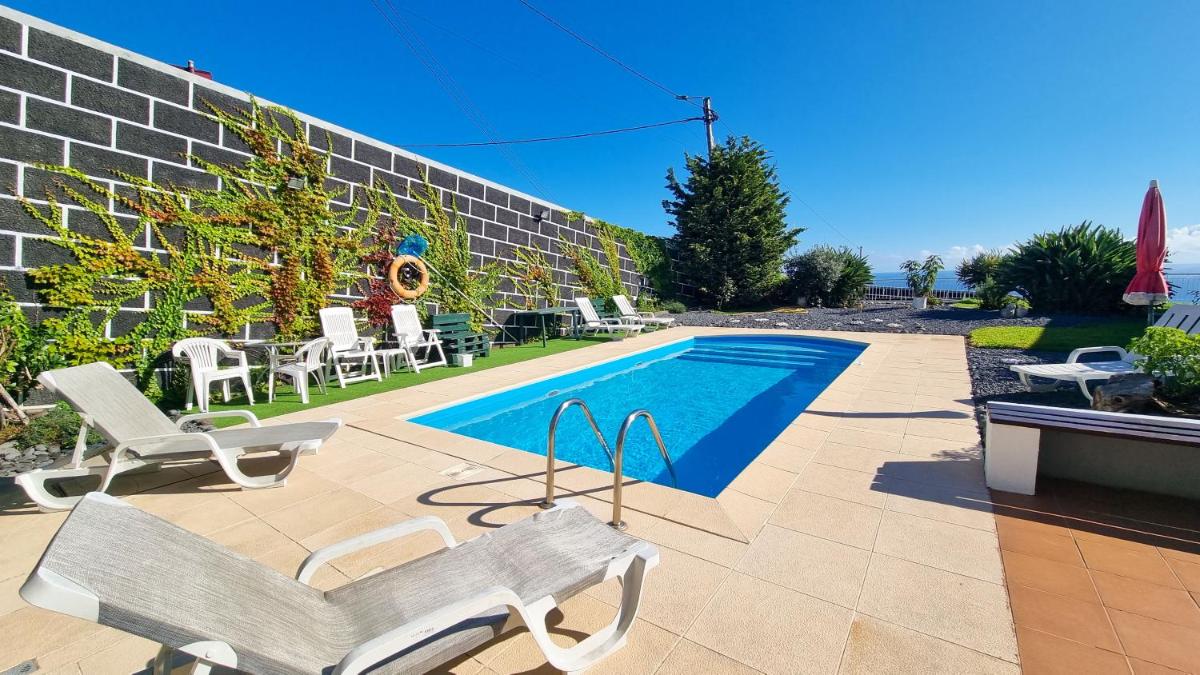 Loreto Rose, Panoramic Ocean and Mountain View - Housity