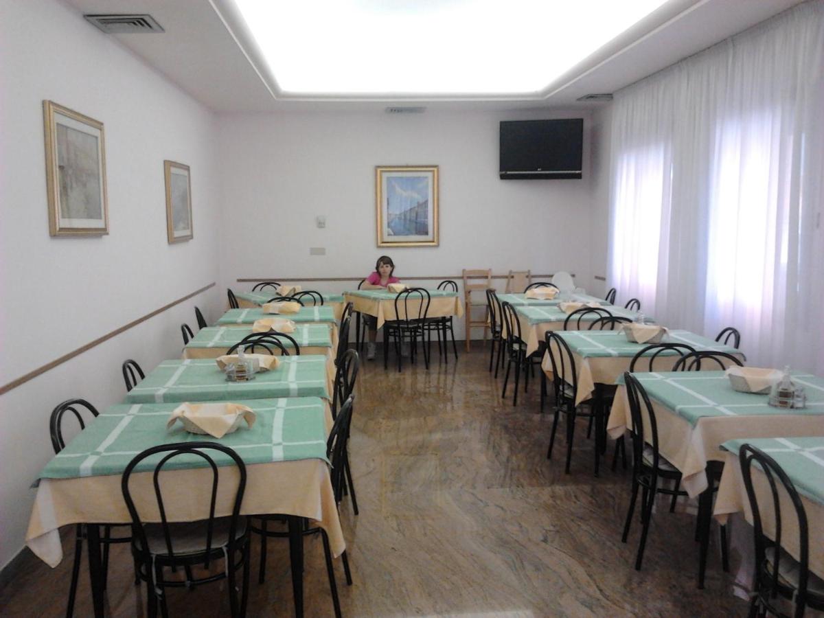 Hotel Nuova Doel - Housity