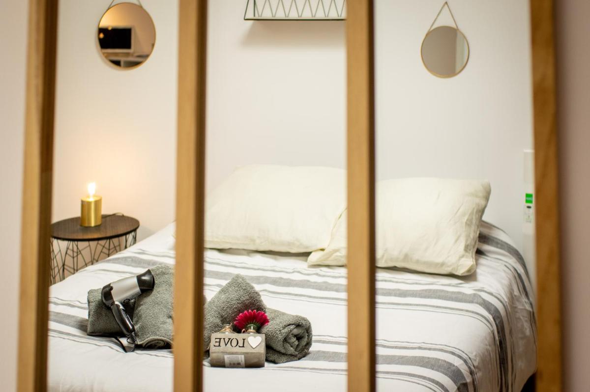 DUPLEX COSY - 10 min BLAYE - 20 min CNPE - TERRASSE - WIFI - TVHD - Housity