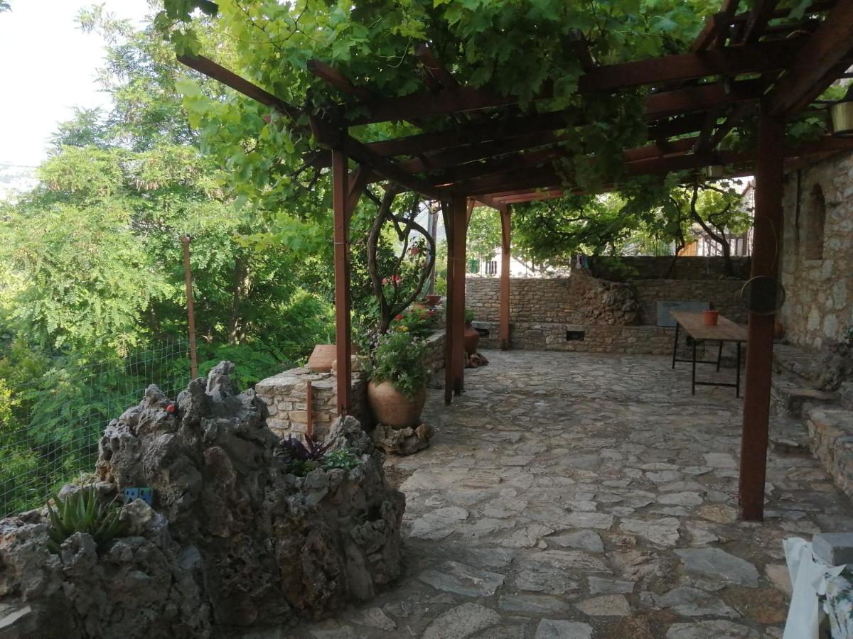 ΑΝΑΒΑΤΟΣ ΕΞΟΧΙΚΗ ΚΑΤΟΙΚΙΑ ΙΙ - Housity