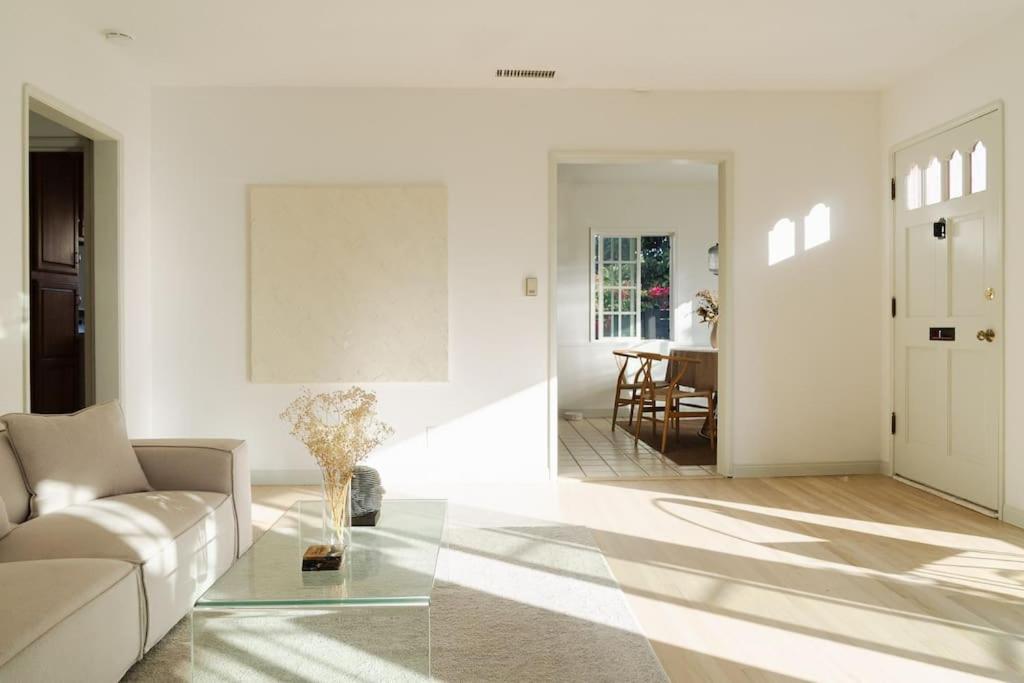 Central Venice House with patio - Housity