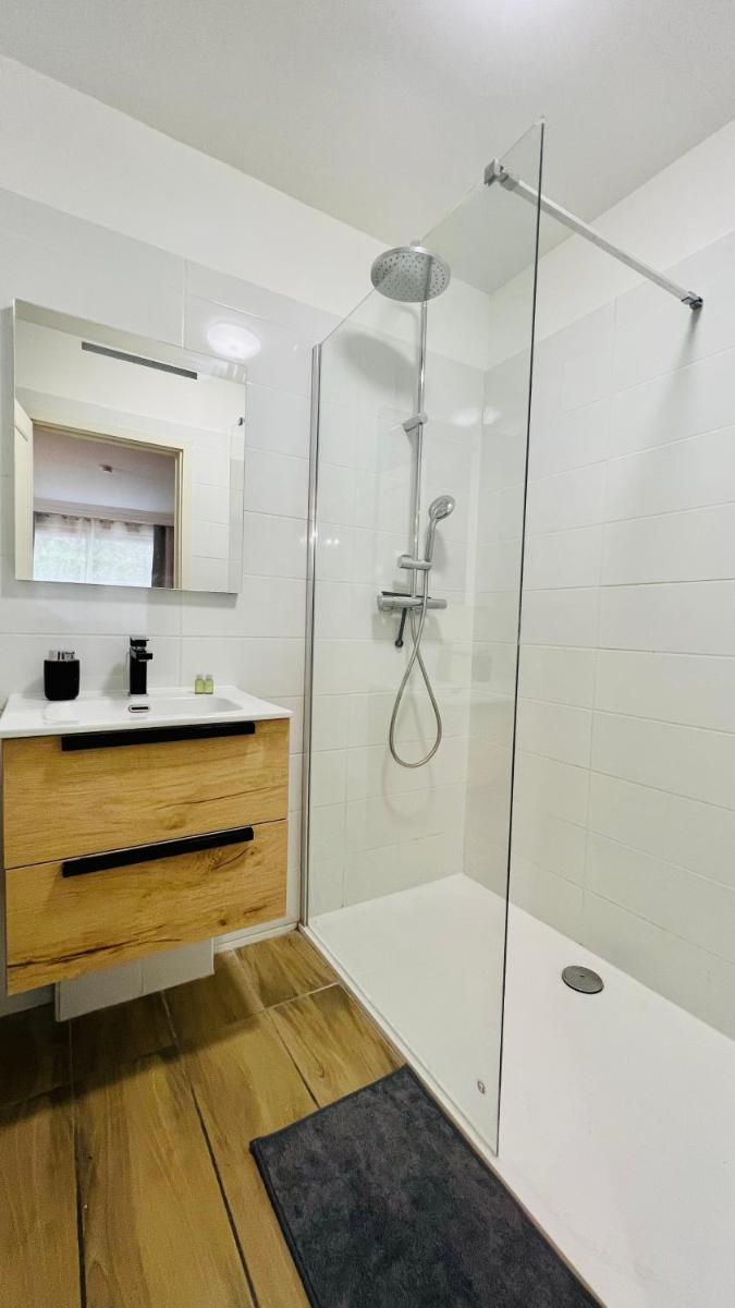 Suitetrails - LE MIRAMAR Nice - Clim, Parking, Wifi et piscine