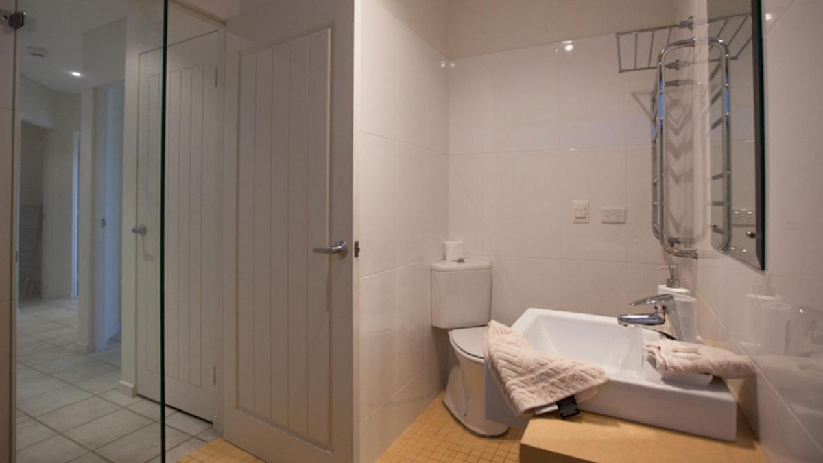 Moorhead Cove Beach Unit With pool Bermagui - Housity