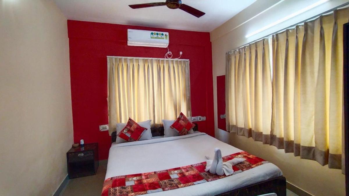 The Tavern Orchid Hotel - Housity