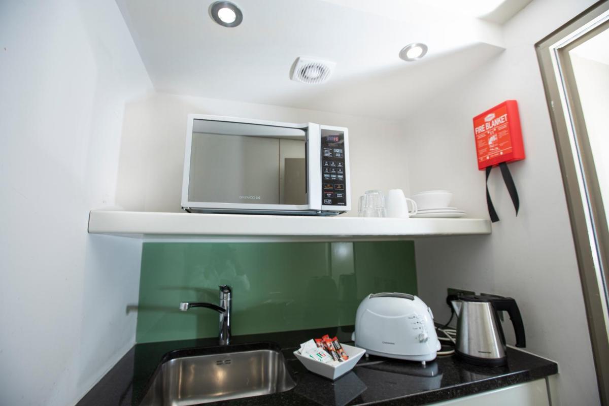 Arch Hotel - Housity