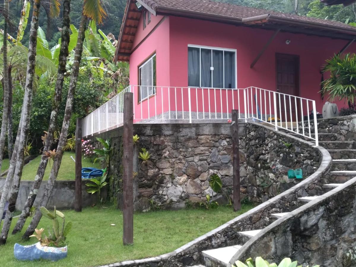 Pousada Beija Flor-Lumiar - Piscinas e Café - Housity