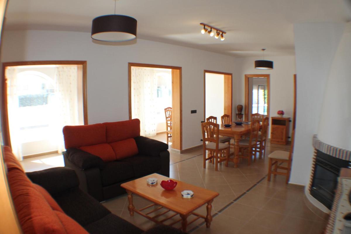 Mercedes - comfortable holiday accommodation in Calpe - Housity