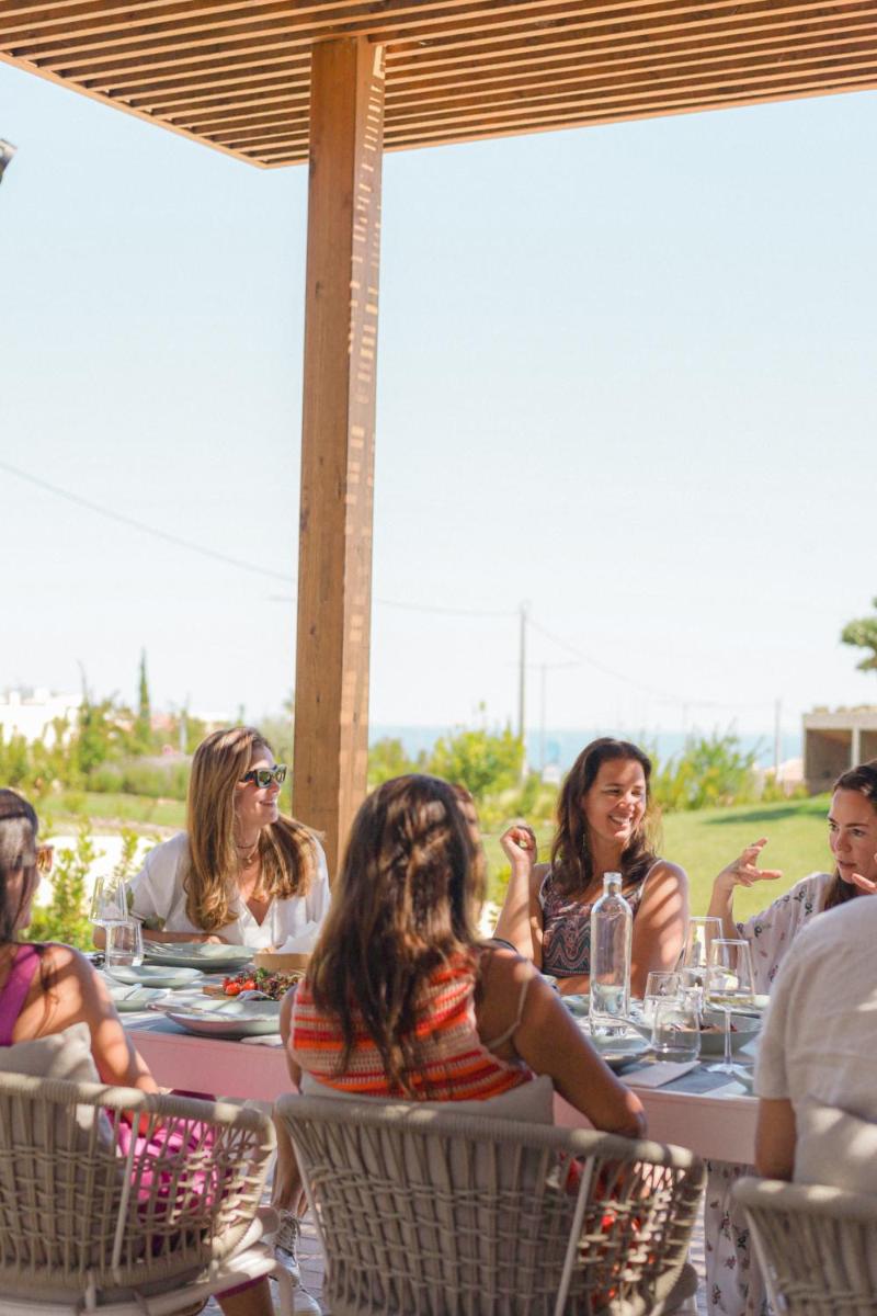 Os clientes hospedados em White Shell Beach Villas